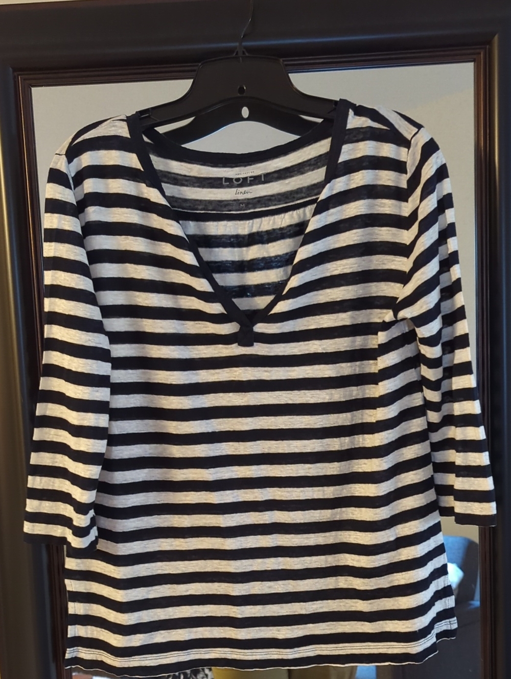 LOFT Women’s 100%  Linen Black/Navy & White Striped V-Neck Top